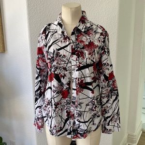 Gorgeous printed shirt, stylish